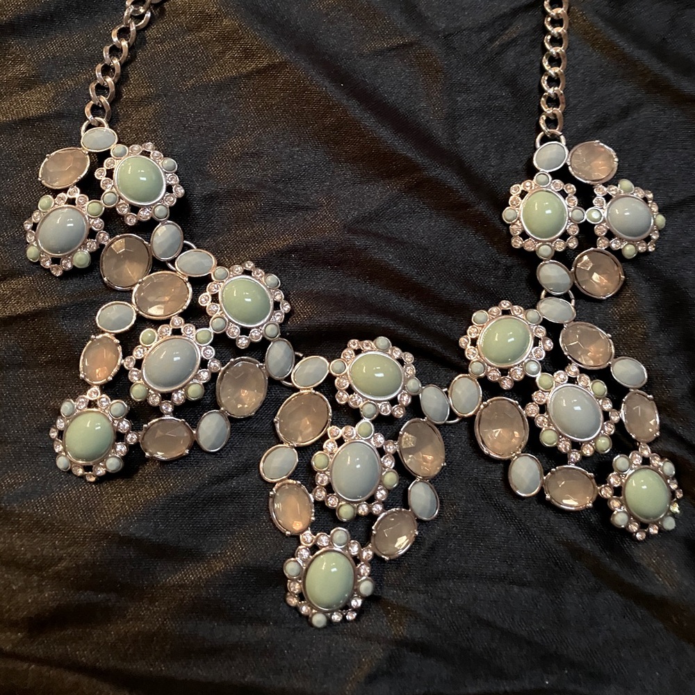 Lia Sophia fashion necklace